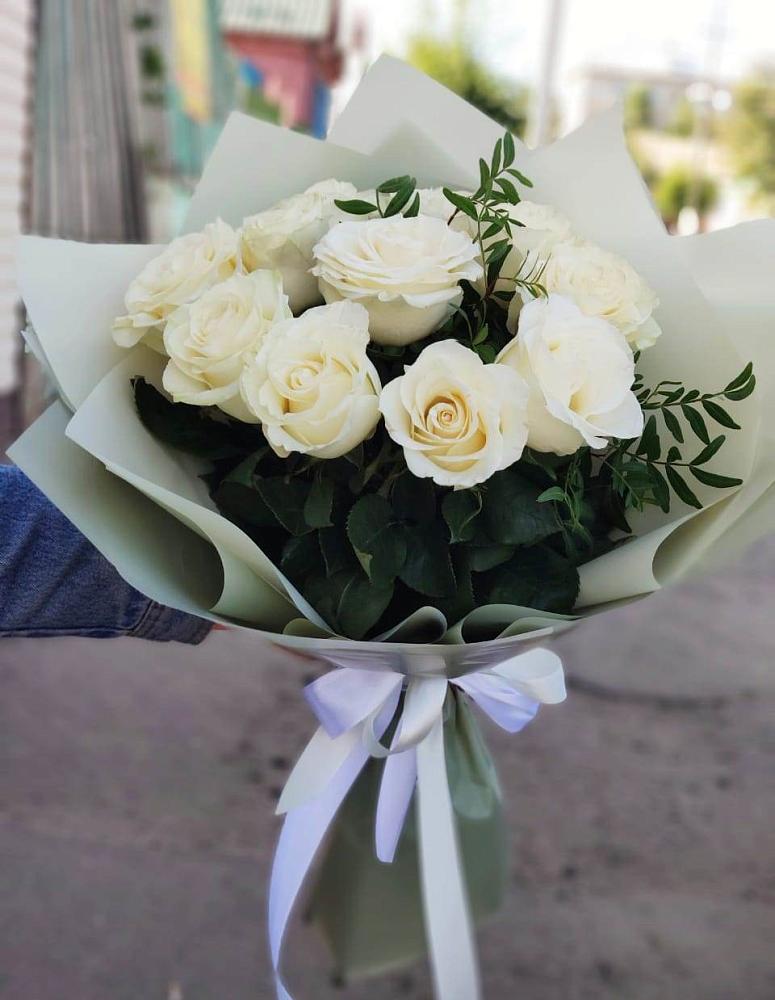 Букет Белые розы Проуд в Восточной