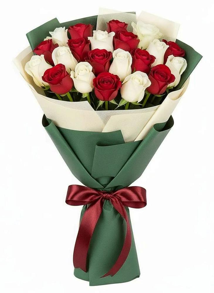 Букет Микс из красных и белых роз в Восточной