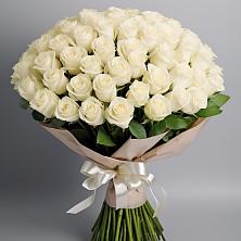 Букет 101 беля роза Белоснежка в Восточной