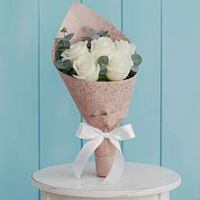 Букет цветов из:  Розы в Восточной