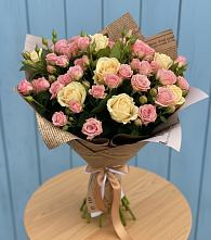 Букет цветов из:  Розы в Восточной