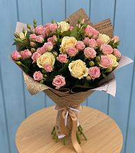 Букет цветов из:  Розы в Восточной