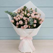 Букет цветов из:  Розы в Восточной